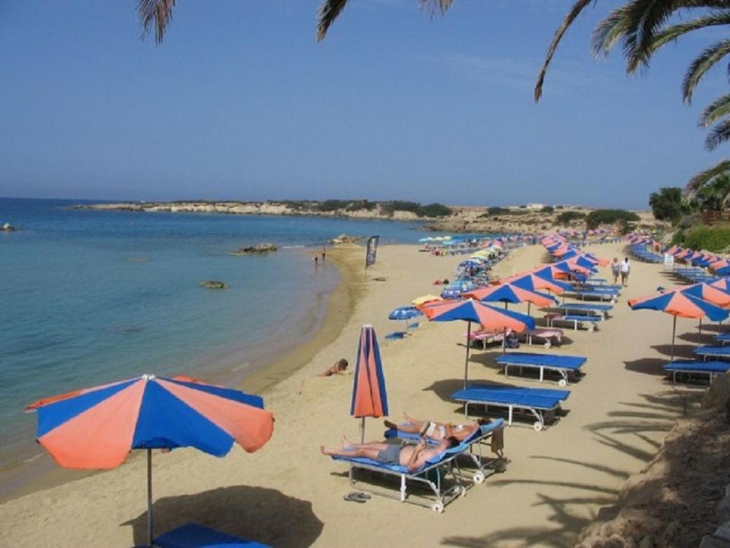 2 Bedroom Townhouse, Close To Paphos Harbour, Use Of Onsite Facilities Exterior foto